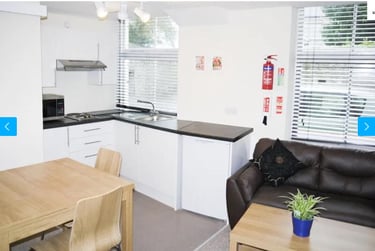 1 bed flat, North Road West, Stonehouse, Plymouth, PL15DJ - Image 2